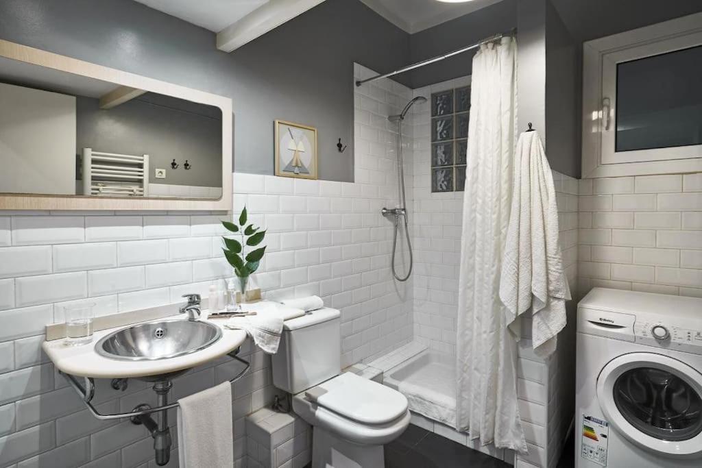 Magnificent 4 Bedroom Apartment In Eixample Барселона Екстер'єр фото