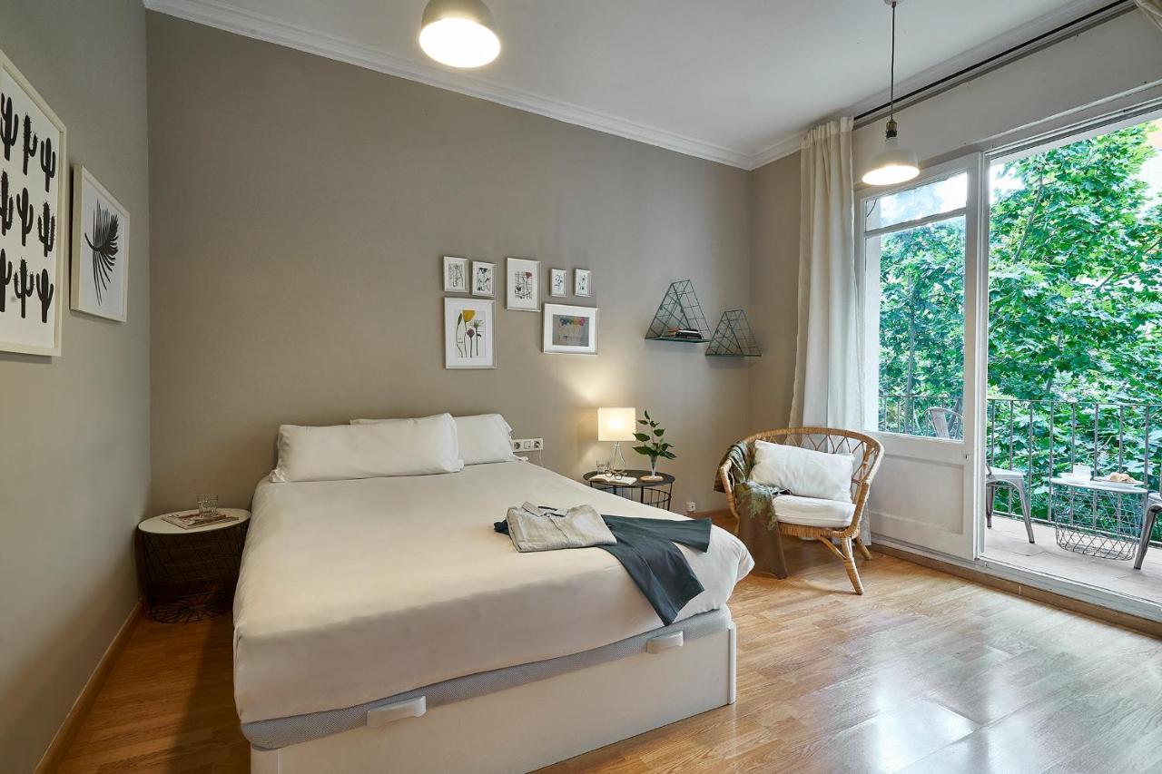 Magnificent 4 Bedroom Apartment In Eixample Барселона Екстер'єр фото
